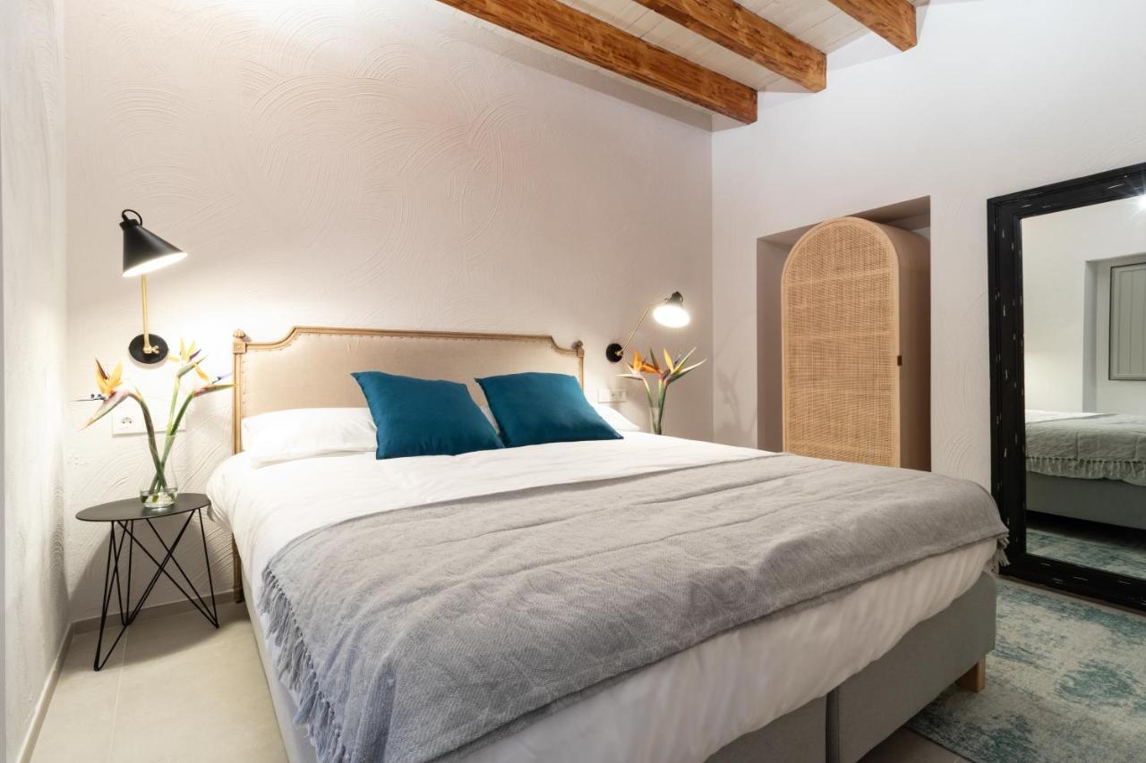 Casa 95 * Seville