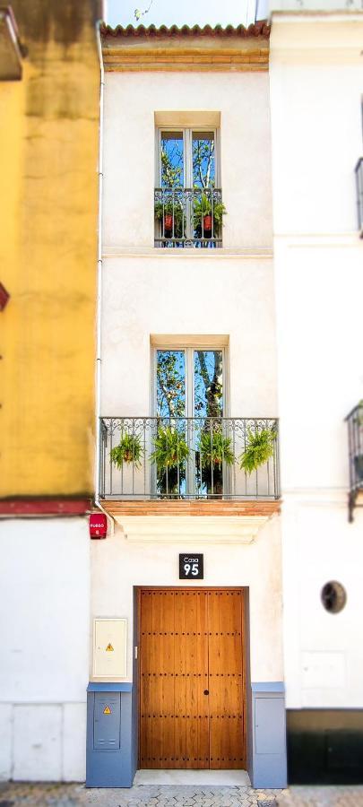 Casa 95 * Seville